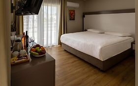 Mene City Hotel